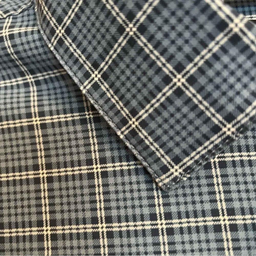 Chaps Everyday Performance Button Down Long Sleeve Blue Plaid Size L